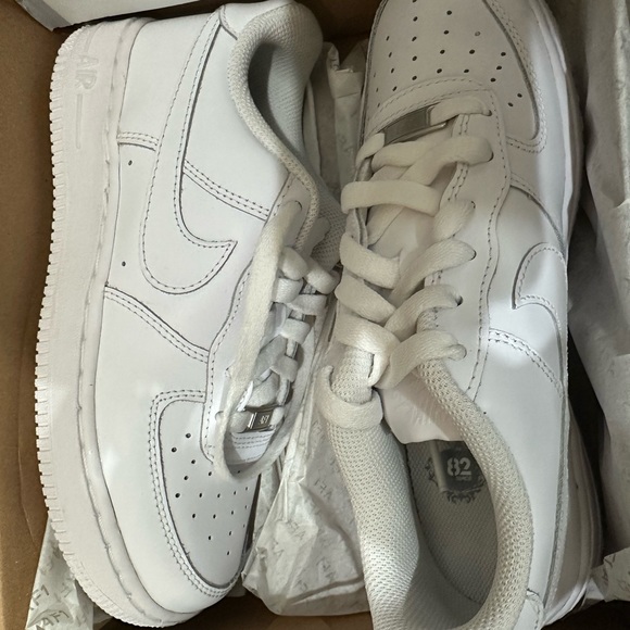 Nike Air Force 1'07 White/White Big BovSize 5y Brand New
